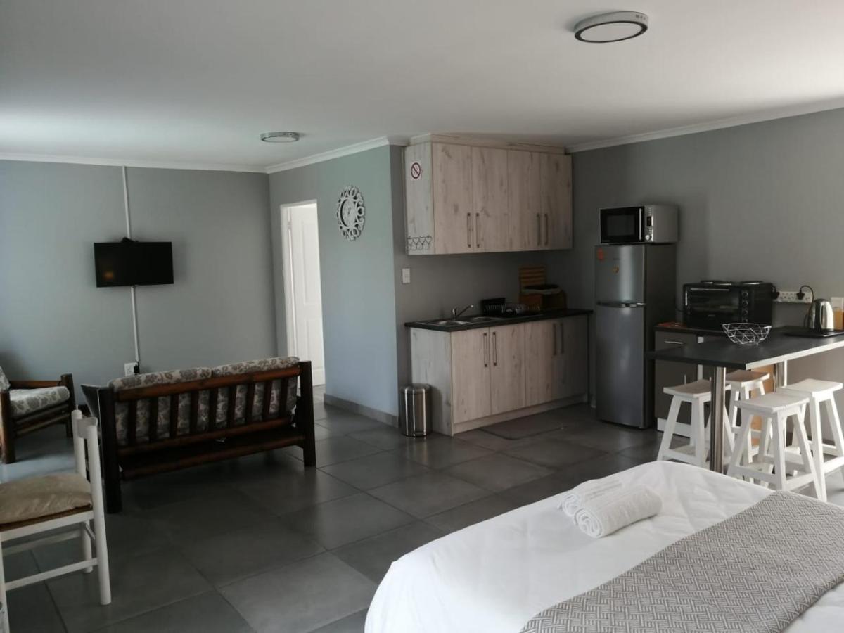 Northern Vine Guesthouse B&B Self-Catering Brackenfell Eksteriør bilde